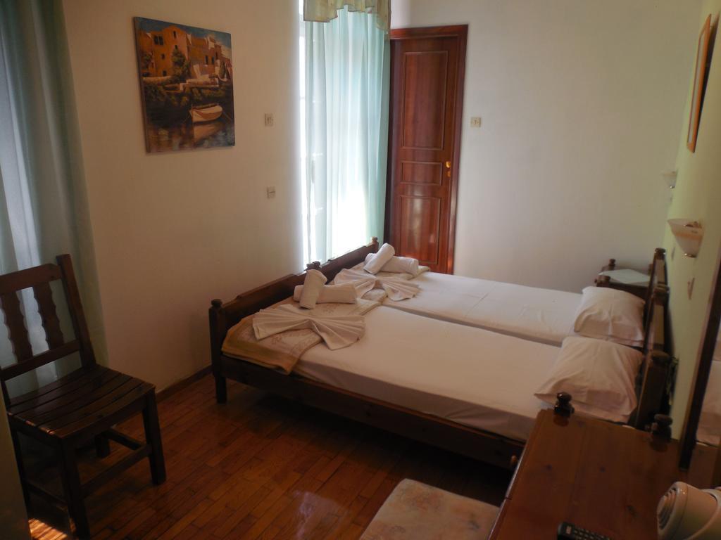 Adonis Rooms Skopelos Buitenkant foto