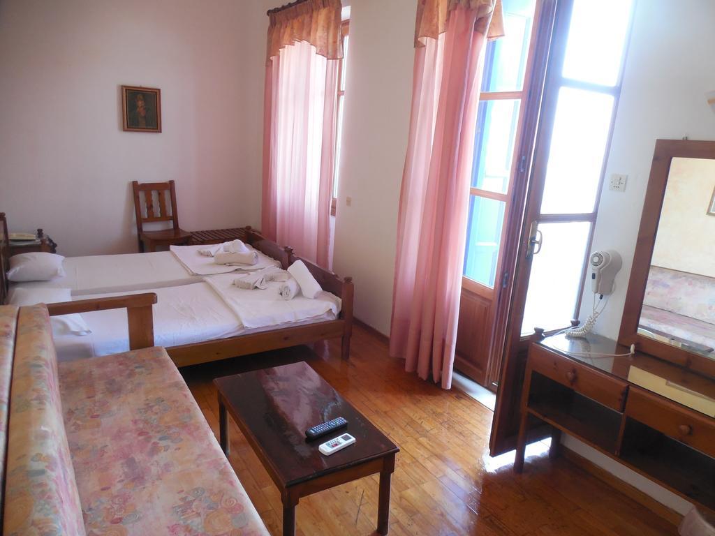 Adonis Rooms Skopelos Buitenkant foto