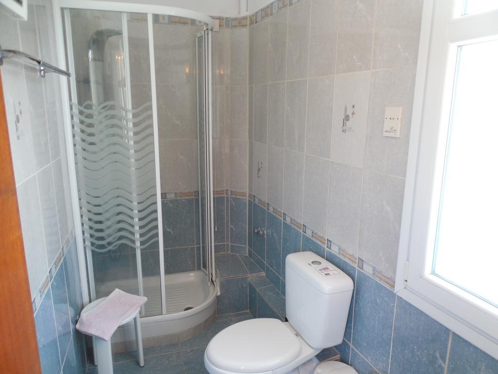 Adonis Rooms Skopelos Buitenkant foto