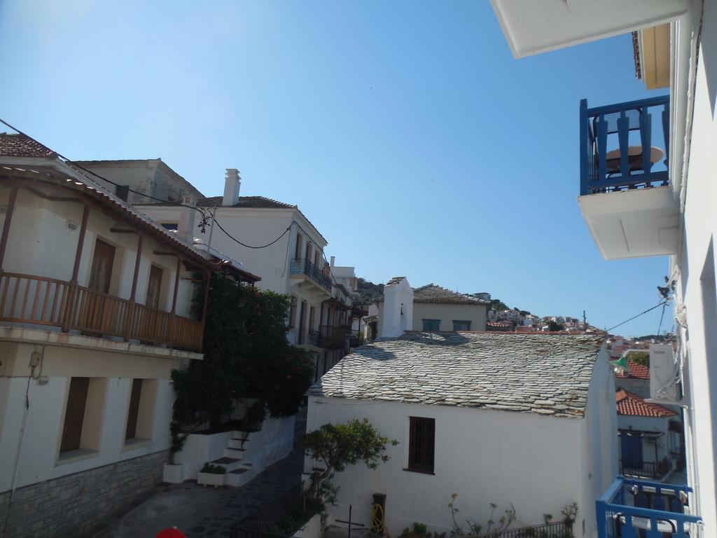 Adonis Rooms Skopelos Buitenkant foto
