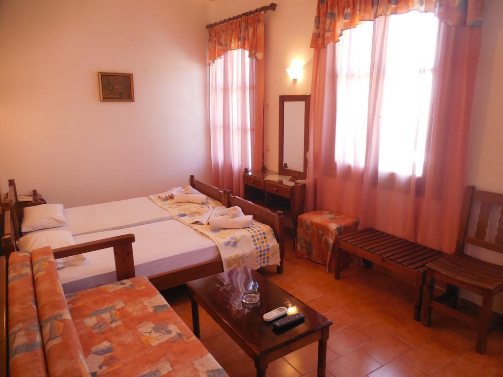 Adonis Rooms Skopelos Buitenkant foto