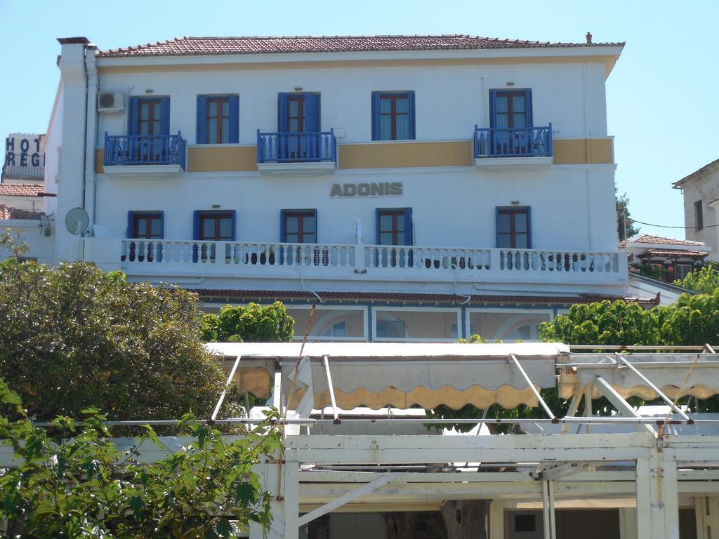 Adonis Rooms Skopelos Buitenkant foto