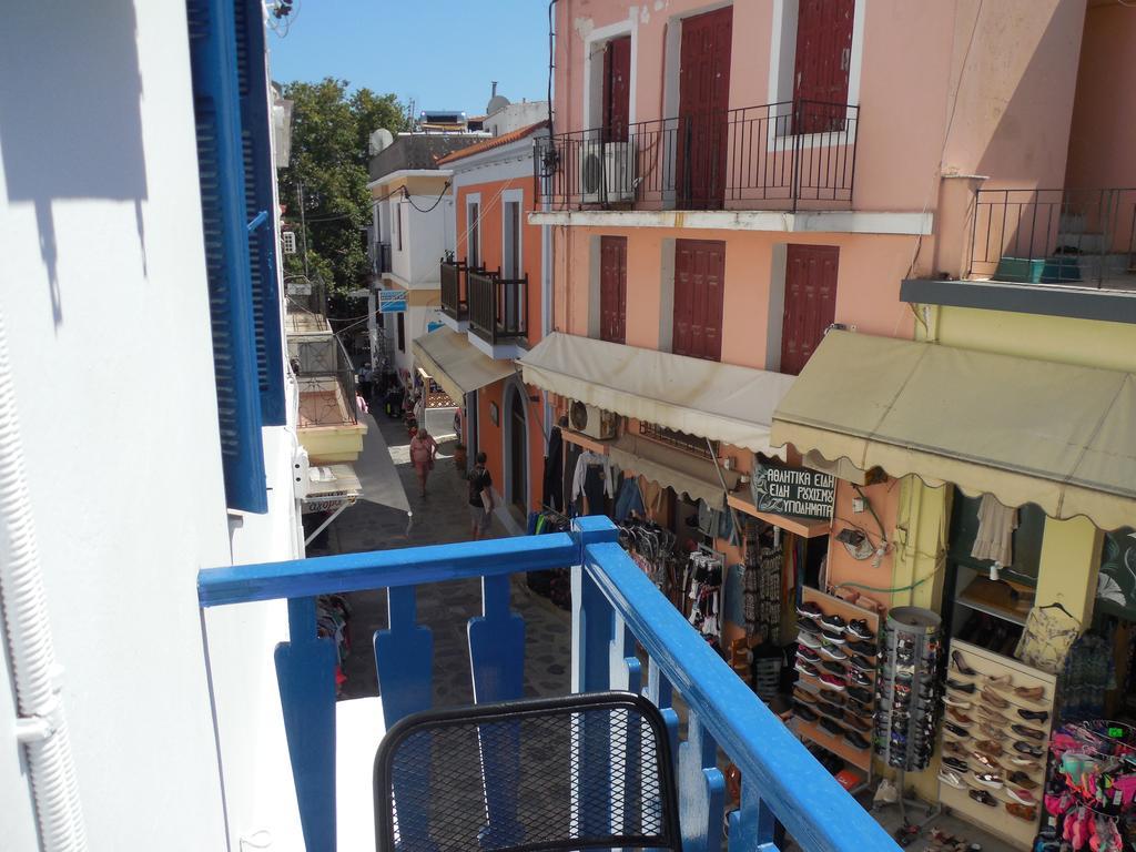 Adonis Rooms Skopelos Buitenkant foto